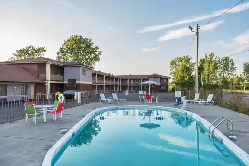 AArya Hotel By Niagara Fashion Outlets