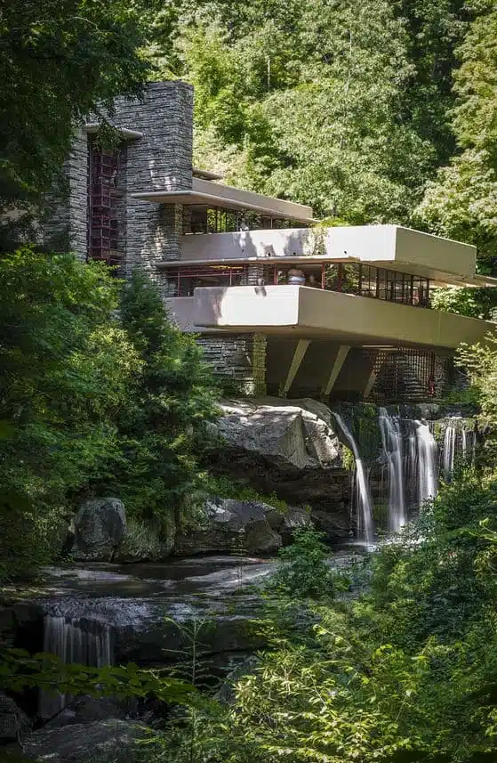 La Casa en la Cascade diseñada por Frank Lloyd Wright